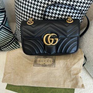 Gucci GG Marmont Small Shoulder Bag
